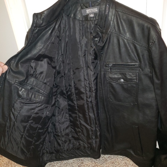 Leather jacket - Picture 2 of 5